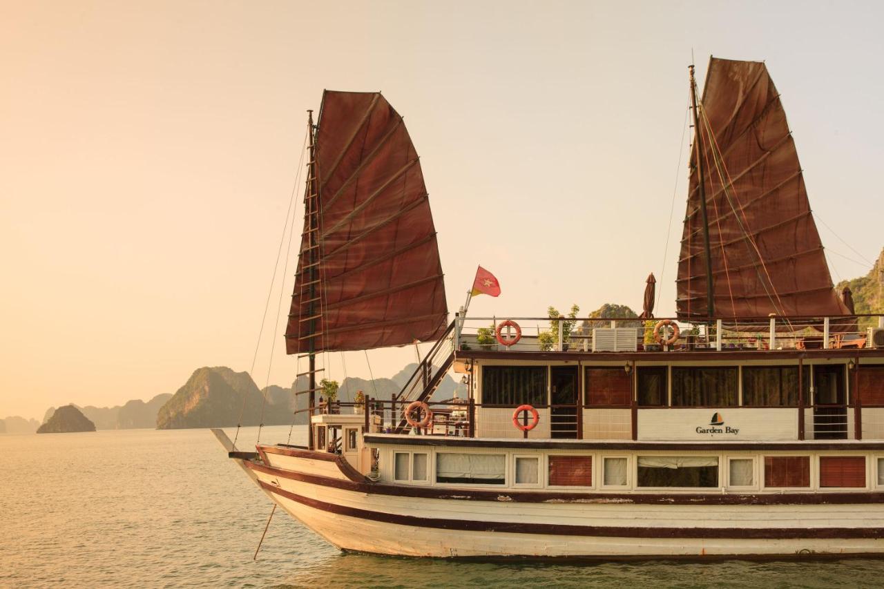Garden Bay Legend Cruise Hotel Ha Long Exterior photo