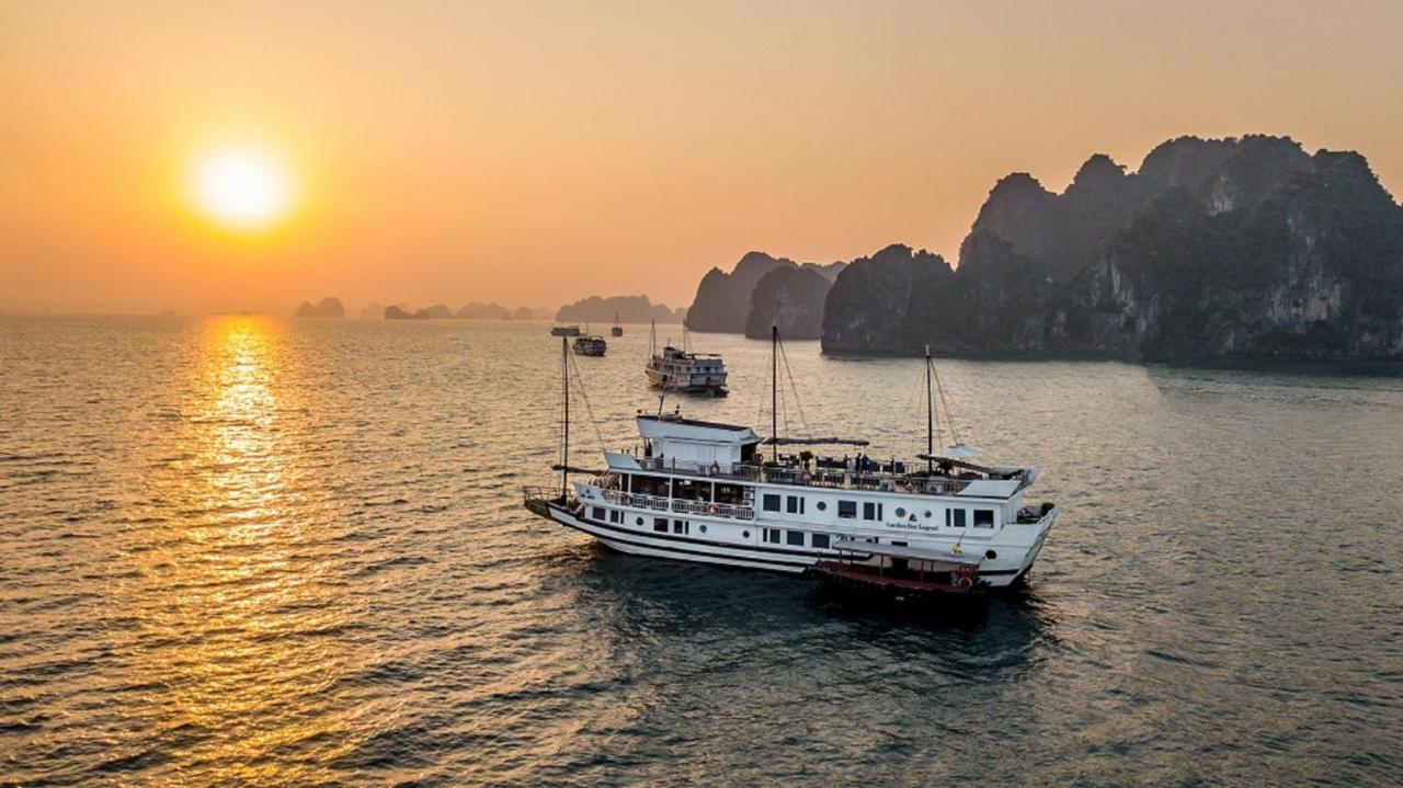 Garden Bay Legend Cruise Hotel Ha Long Exterior photo