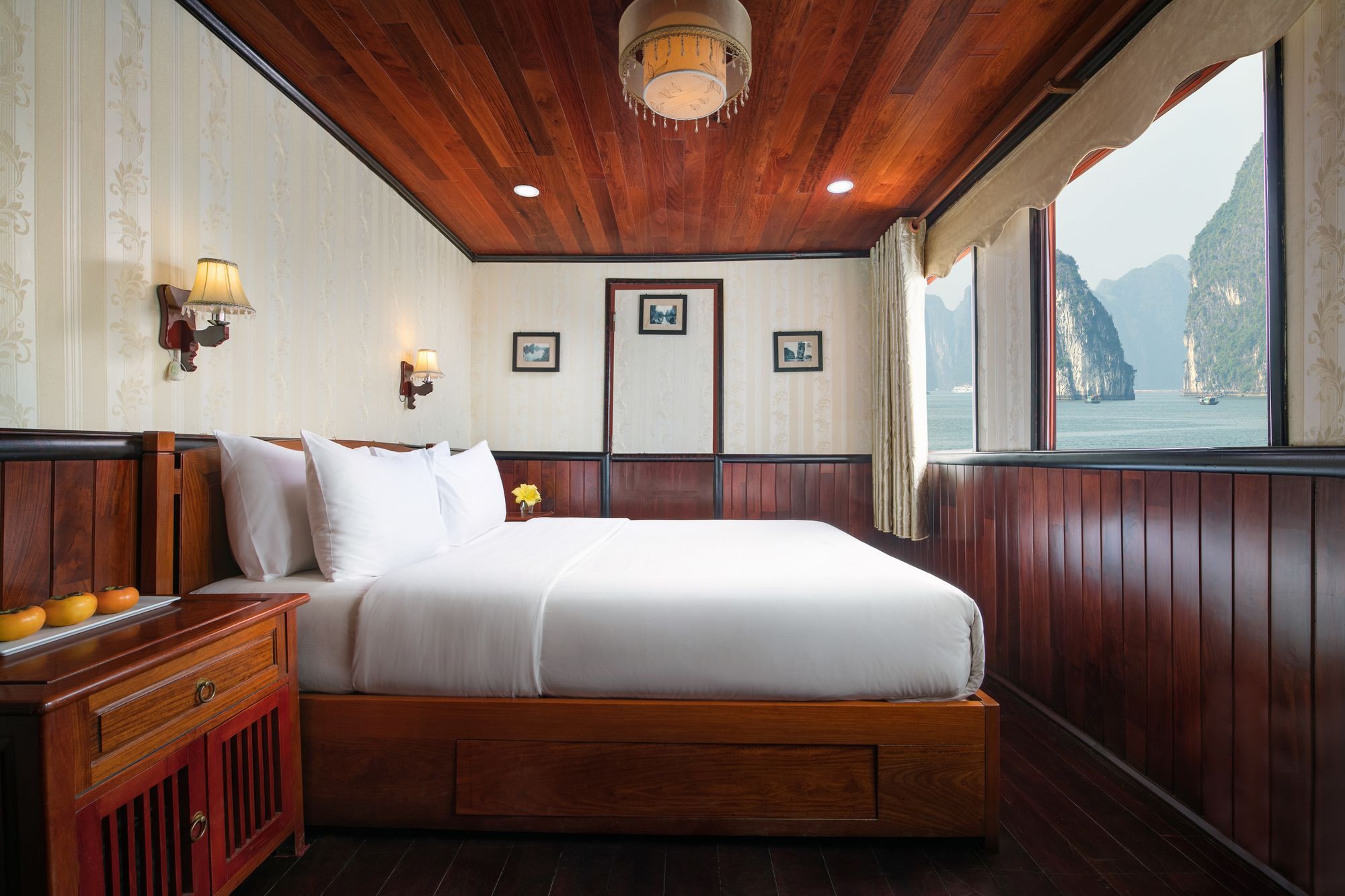 Garden Bay Legend Cruise Hotel Ha Long Exterior photo