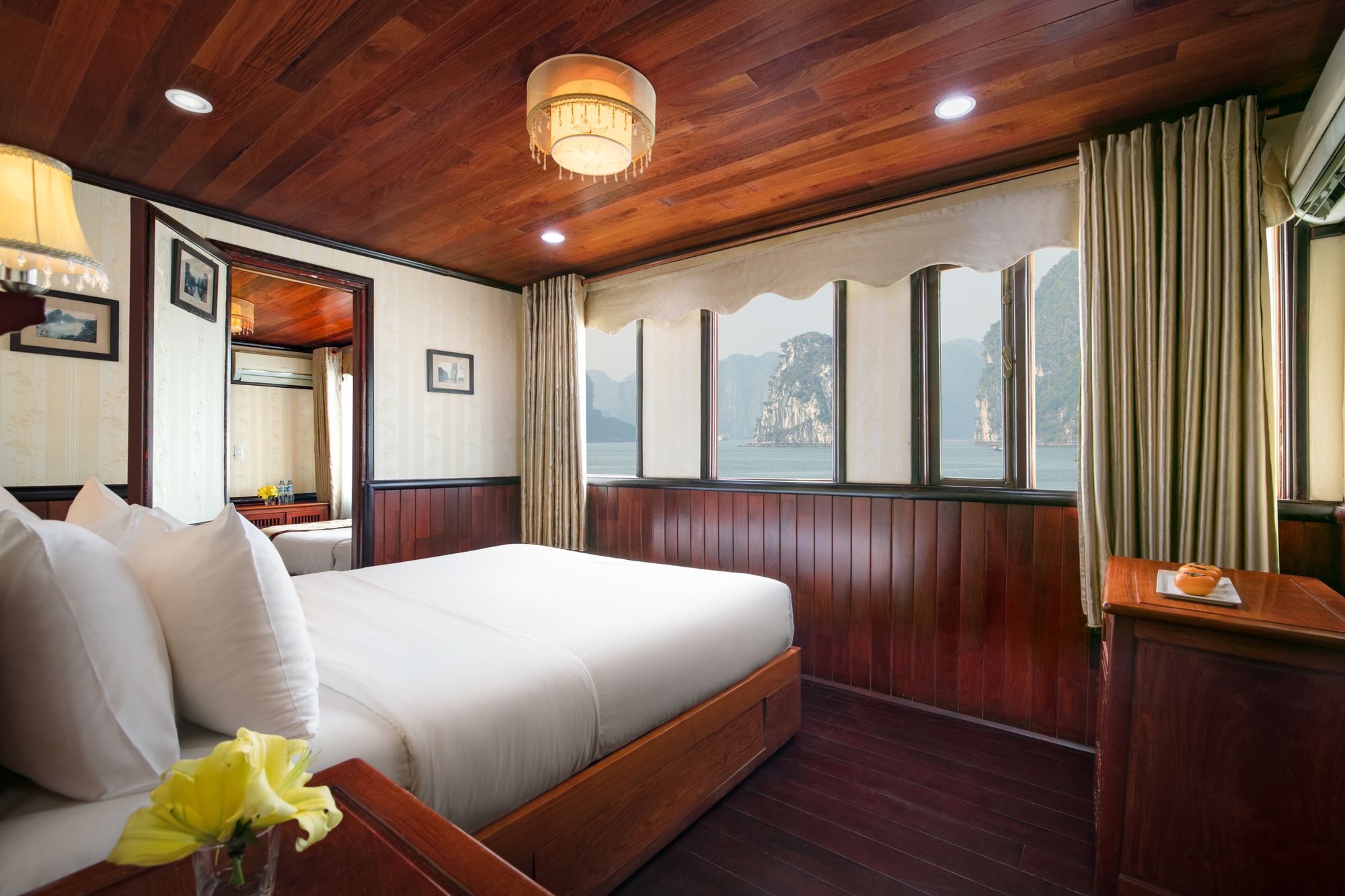 Garden Bay Legend Cruise Hotel Ha Long Exterior photo